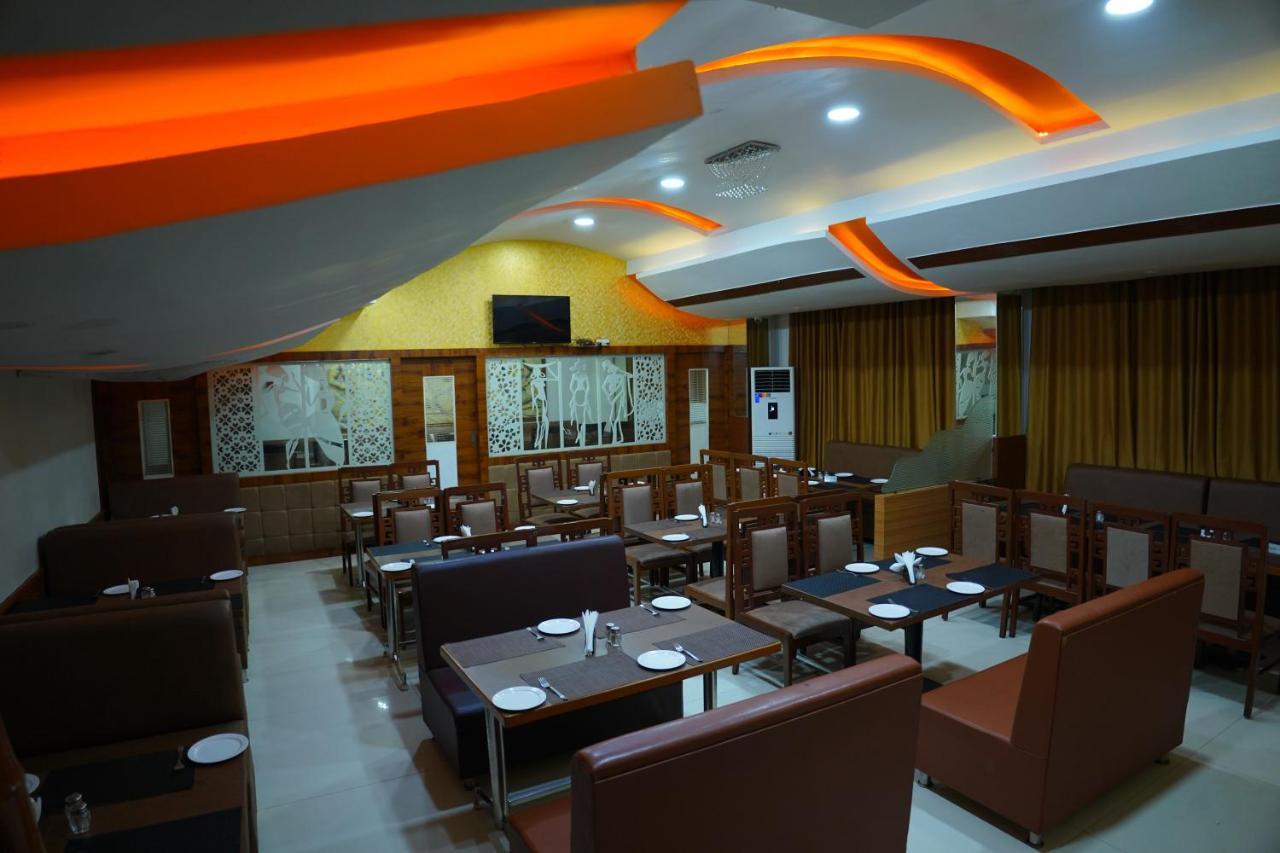 Hotel Grand Nagarjuna By Konark Hotels Guntūr Exterior foto